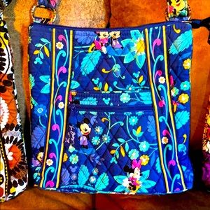 Vera Bradley hipster Crossbody Disney parks authentic Mickey loves Minnie